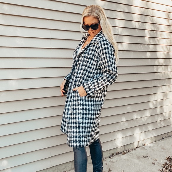 Houndstooth coat - Picture 2 of 2